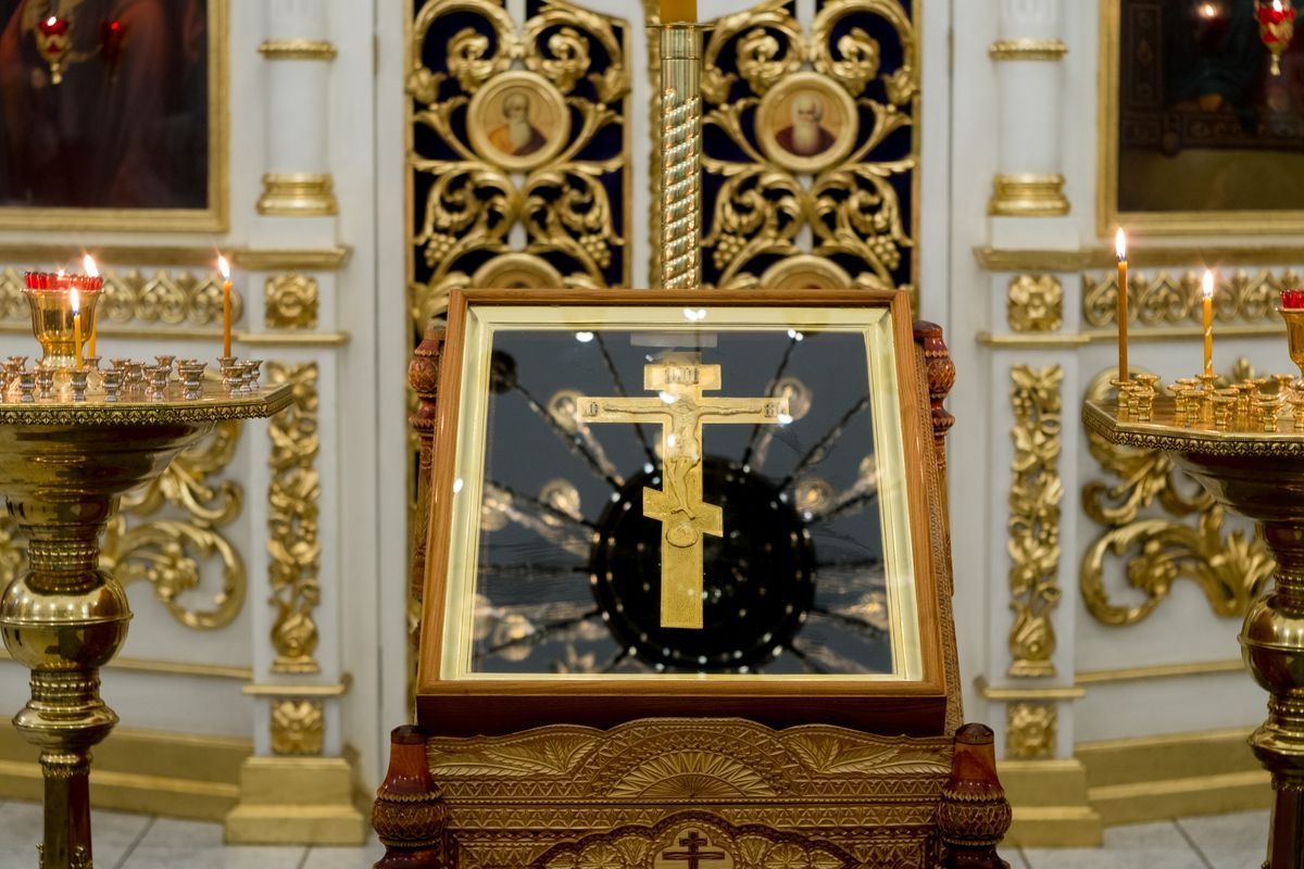 Праздник Воздвижения святого и животворящего Креста Господня отметили в Щербинском храме