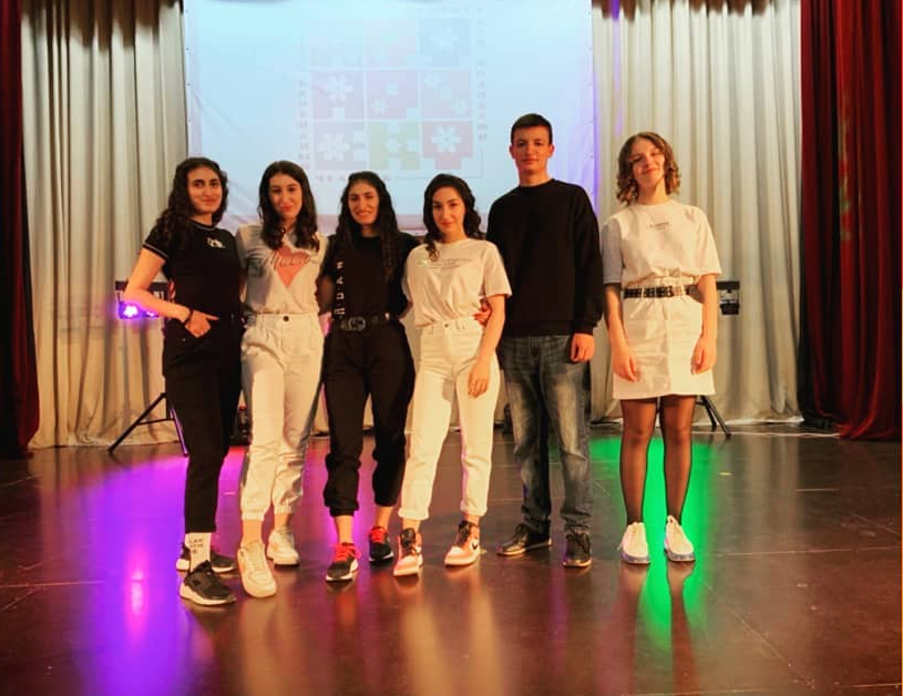 Активисты Молодежной палаты городского округа Щербинки побывали на творческом вечере. Фото: официальная страница МП Щербинки в социальных сетях