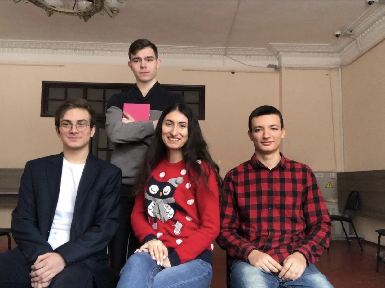 Представители Молодежной палаты Щербинки «Феникс» провели собрание 