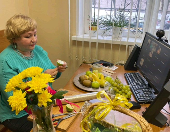 Сотрудники Центра социального обслуживания «Щербинский» проведут мастер-класс онлайн. Фото: официальная страница ЦСО в социальных сетях 