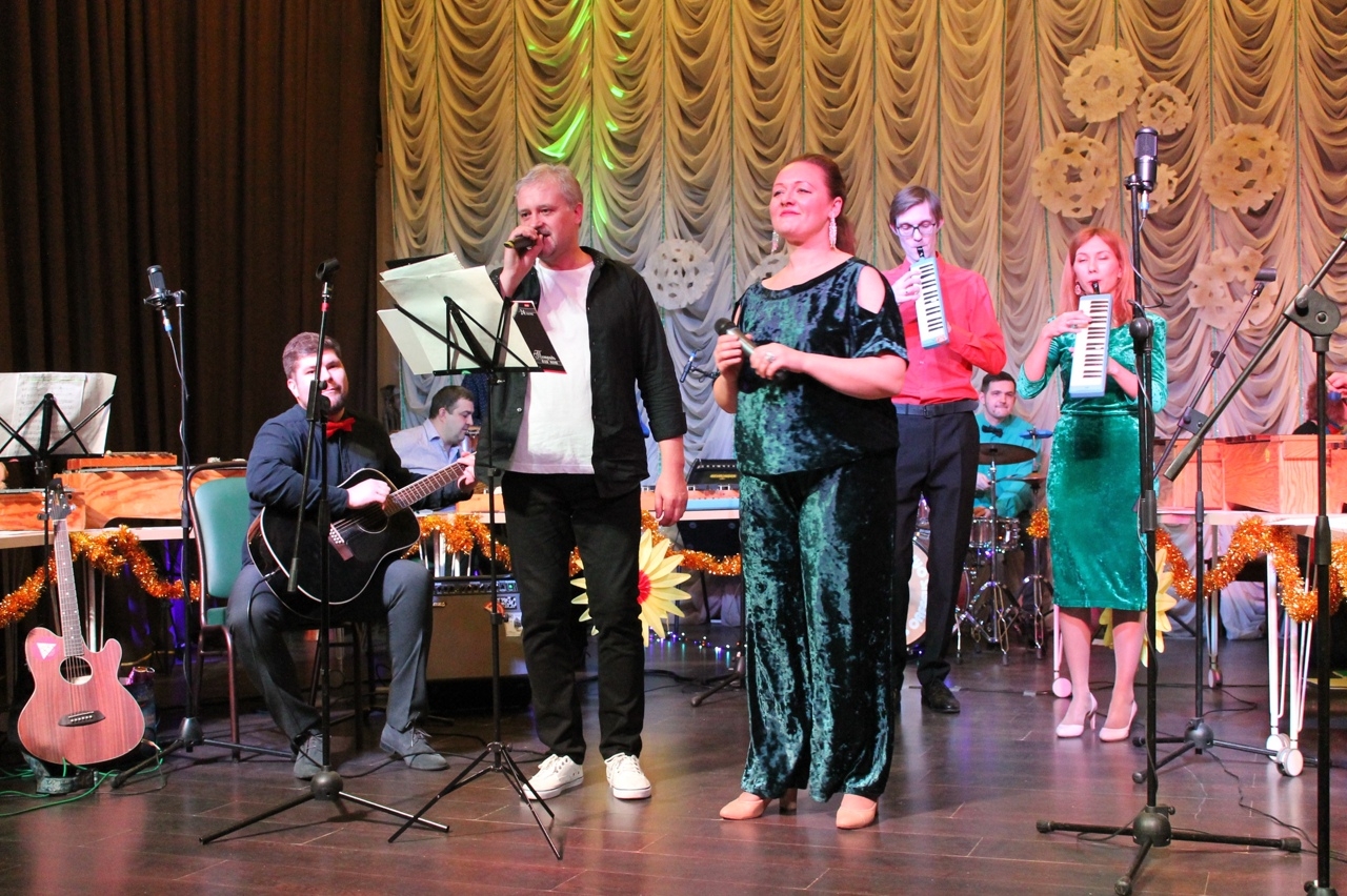 Новогоднюю программу представили во Дворце культуры городского округа Щербинка. Фото с официальной страницы ДК в социальных сетях.