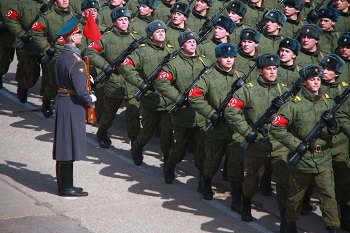Жители Щербинки станут зрителями марша на Красной площади