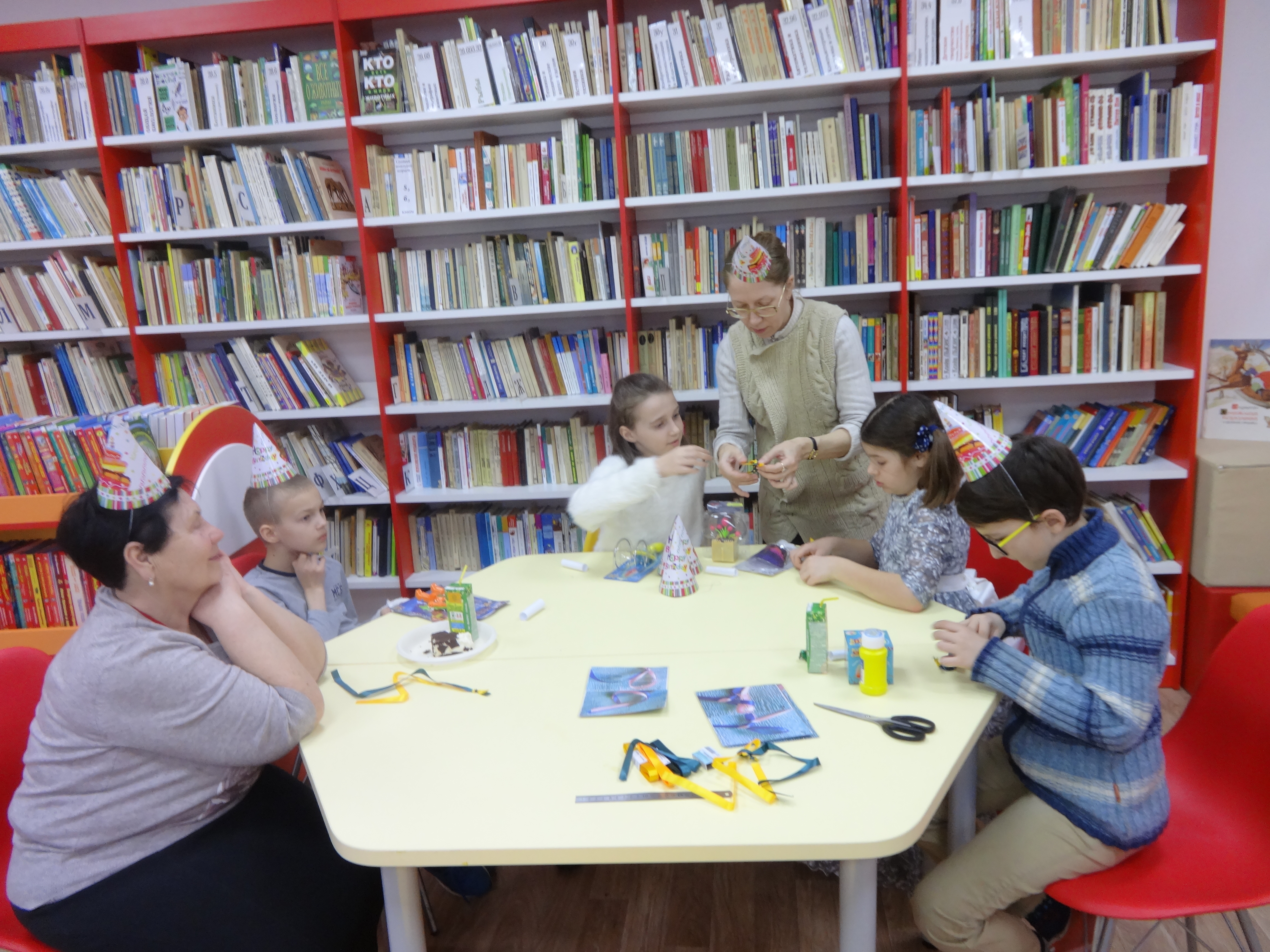 Детско-юношеская библиотека пробует новый формат работы с читателями - Book-parties, или библиотечные вечеринки 